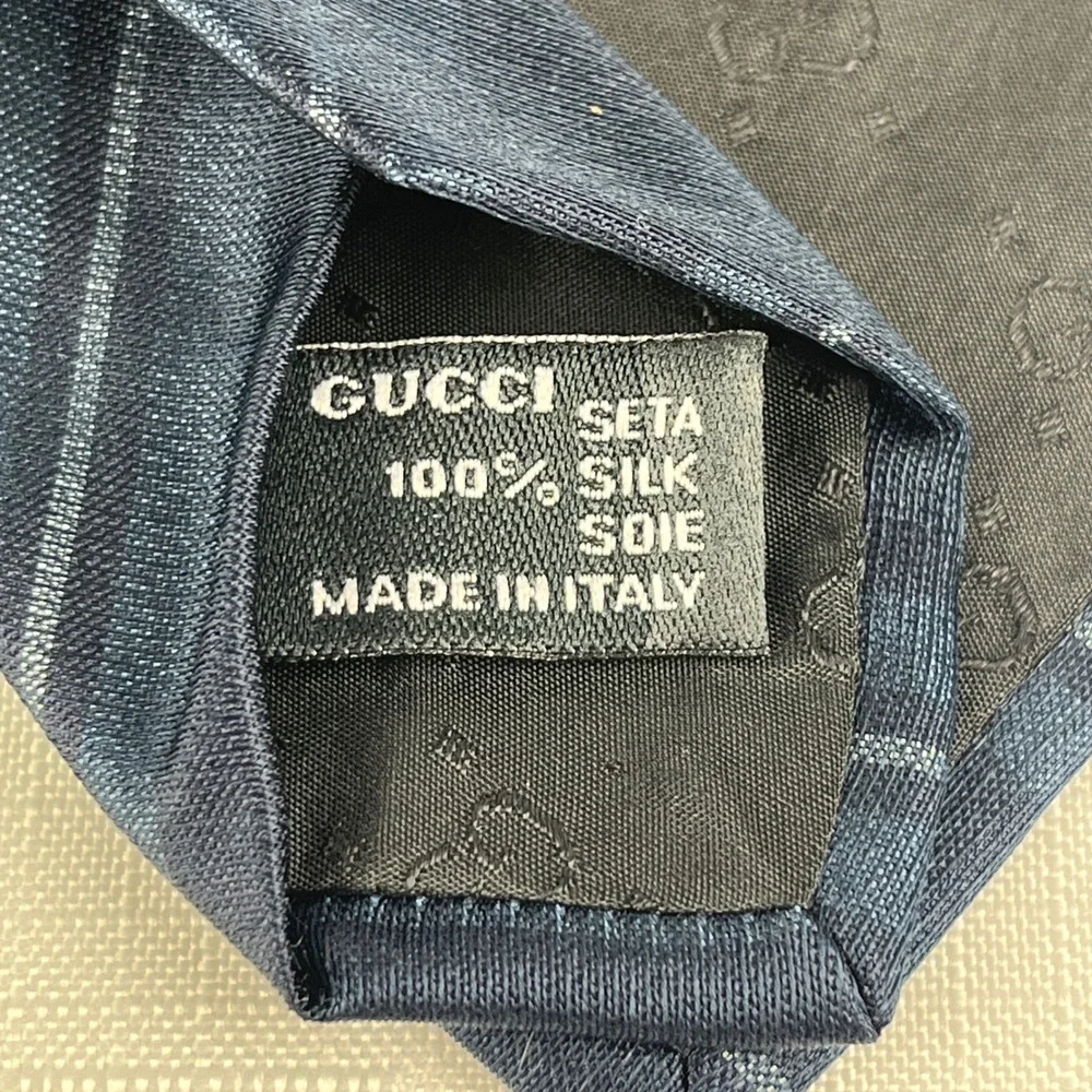 Gucci men silk